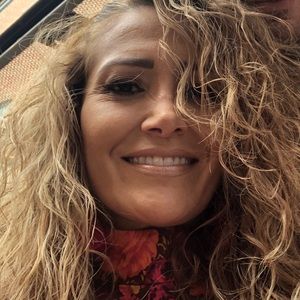 Meet your Posher, Tania patricia